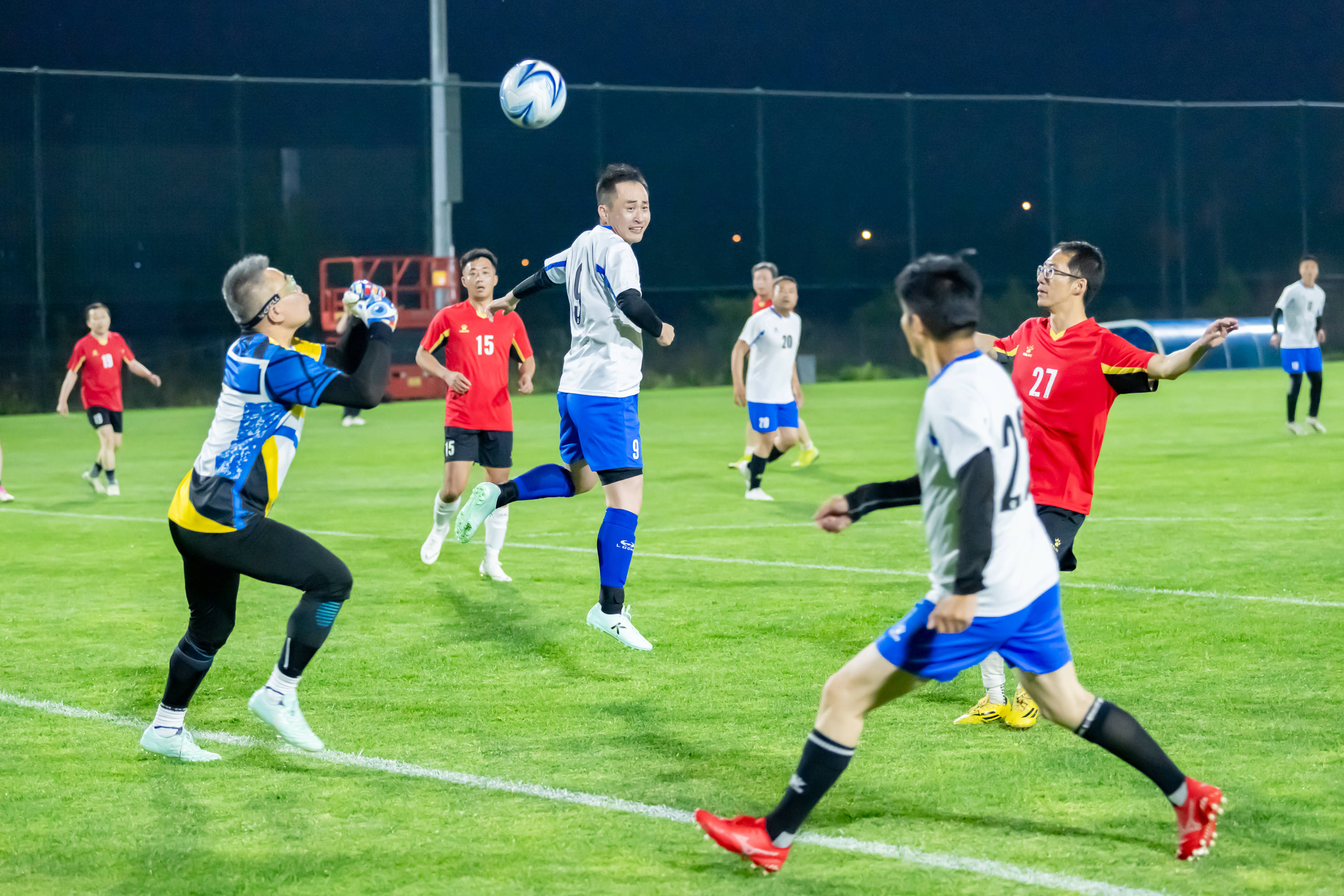 他的首发意 他的首发意